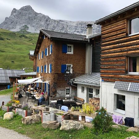 Berghaus Sulzfluh Hotel Sankt Antönien Buitenkant foto