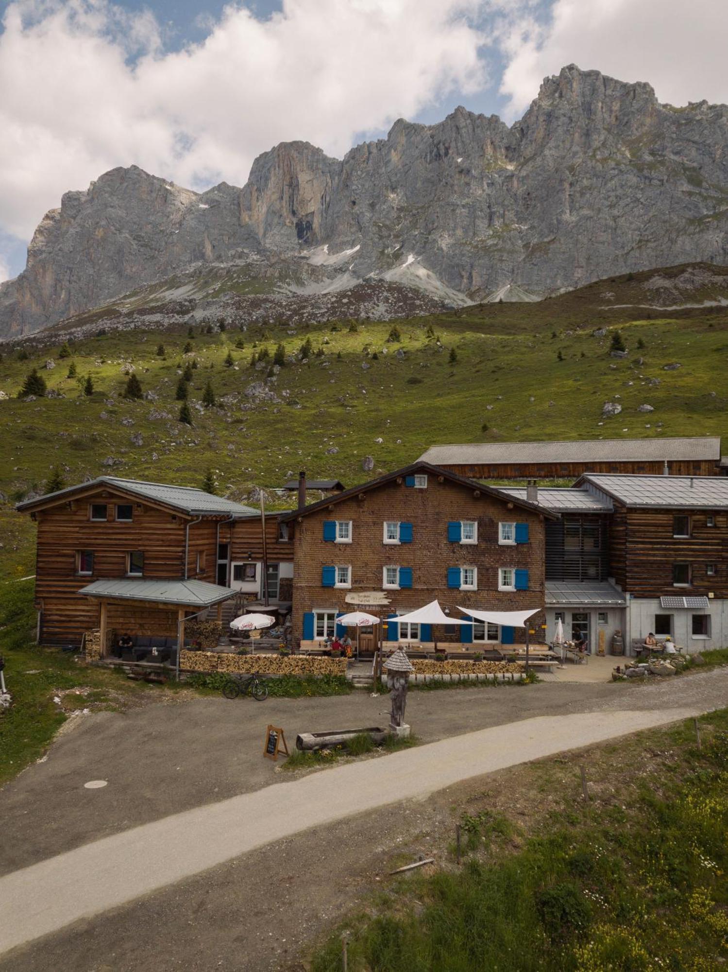 Berghaus Sulzfluh Hotel Sankt Antönien Buitenkant foto