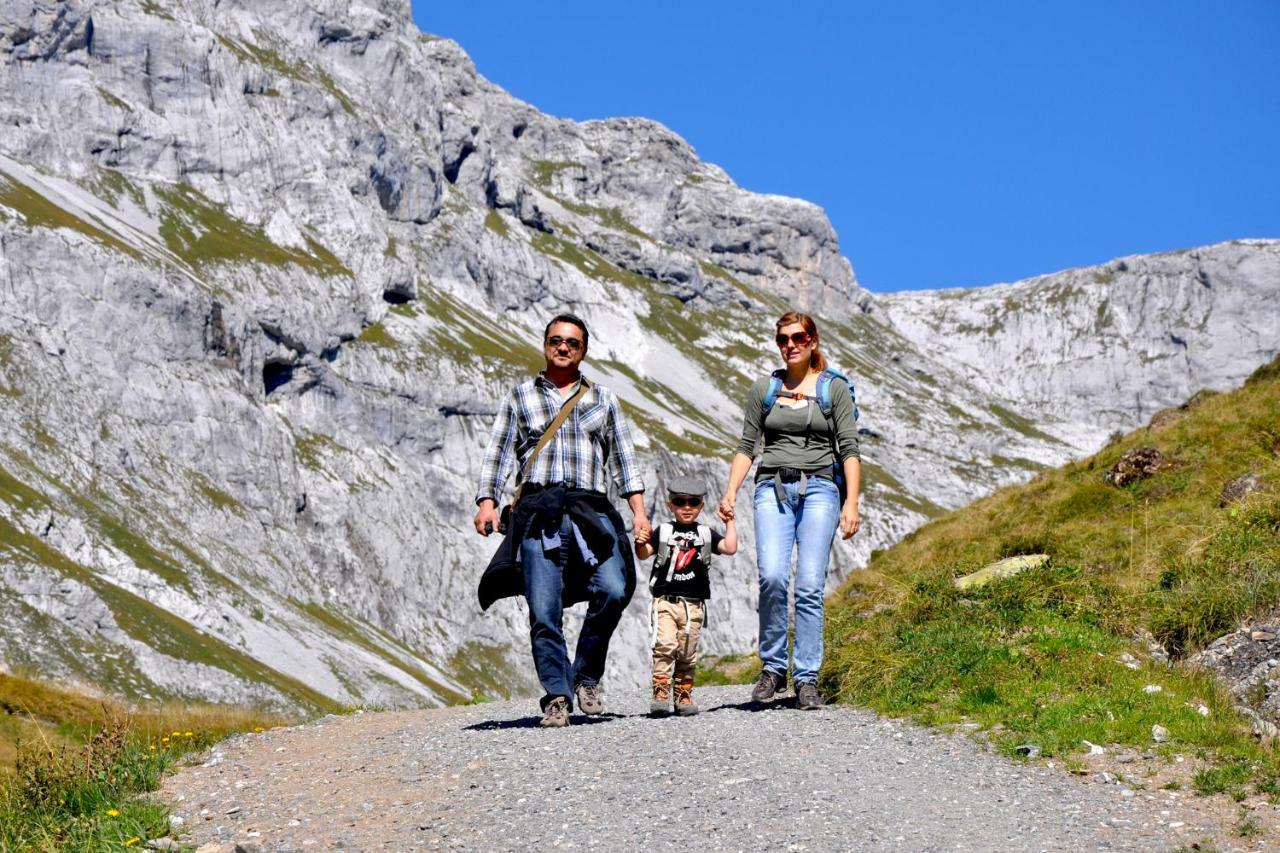 Berghaus Sulzfluh Hotel Sankt Antönien Buitenkant foto